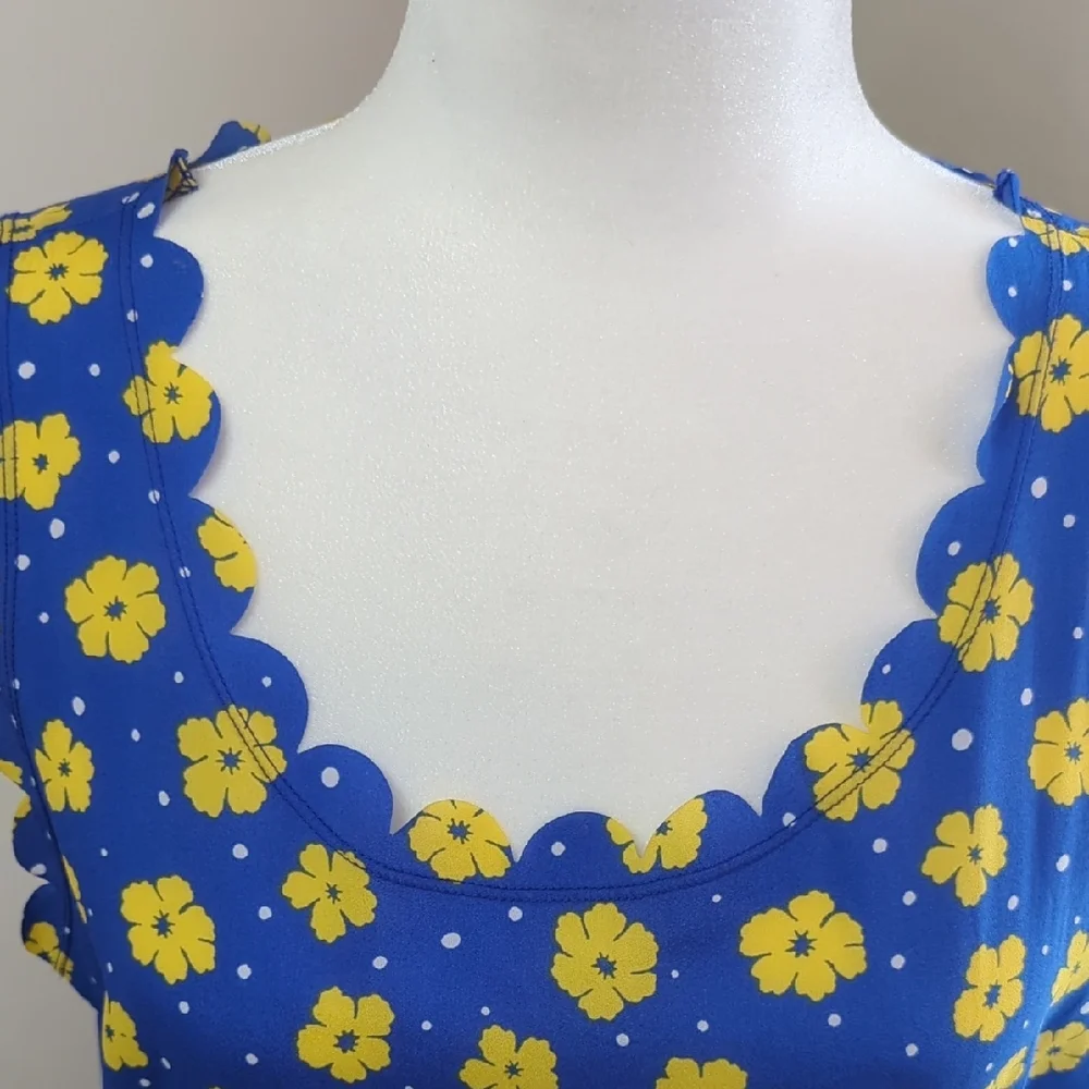 Chic Blue Floral Dress with Yellow Accents - Picture 4 of 12